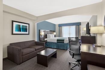 Suite, 1 King Bed, Non Smoking, Refrigerator & Microwave