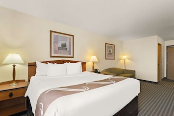 Standard Room, 1 King Bed, Non Smoking