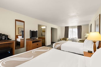 Room, Multiple Beds, Non Smoking (Larger Unit)