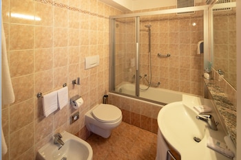 Overview Suite, Balcony, Lake View