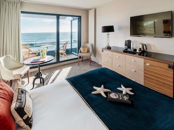 Superior Room, 2 Twin Beds, Balcony, Sea View