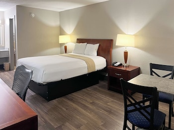 Room, 1 King Bed, Smoking, Balcony