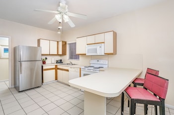 Suite, Multiple Beds, Marina View