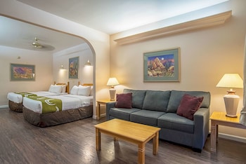 Suite, 2 Queen Beds, with Sofa, Non Smoking