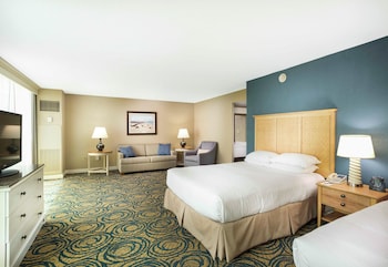 Deluxe Room, Multiple Beds, Bathtub, City View (City & Sunset View)