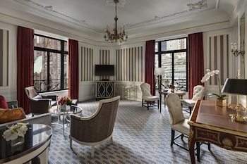 Grand Suite, 1 Double Bed, Corner (Butler Service Included)