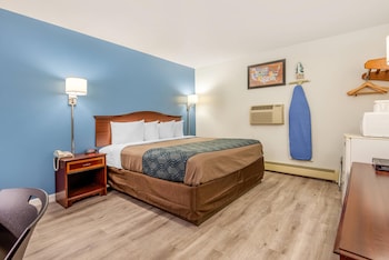 Standard Room, 1 King Bed, Non Smoking
