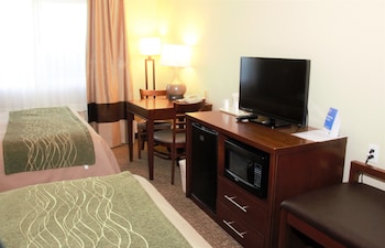 Standard Room, 2 Queen Beds, Non Smoking