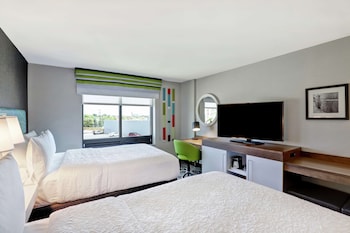 Room, 2 Queen Beds, Refrigerator