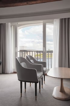 Suite (Admiral)
