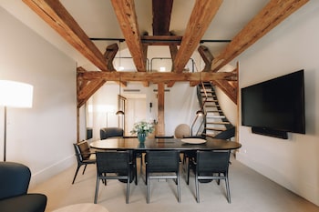 Suite (Conference)