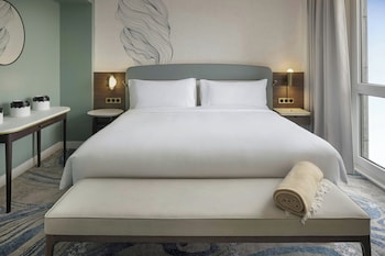 Executive Suite, 2 Bedrooms, City View