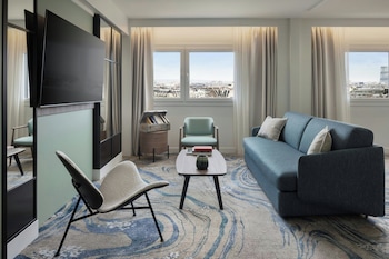Executive Suite, 2 Bedrooms, City View