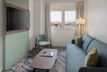 Executive Suite, 2 Bedrooms, City View