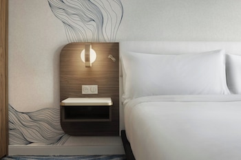 Superior Room, 1 King Bed