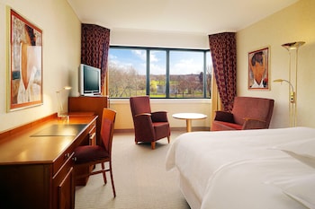 Standard Room, 1 Queen Bed