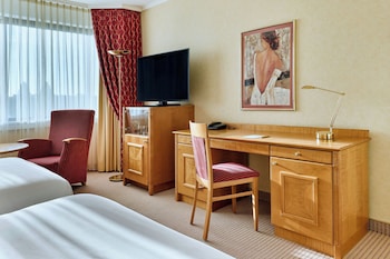 Standard Room, 1 Queen Bed