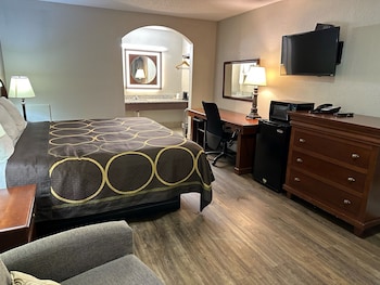 Single Room, Smoking