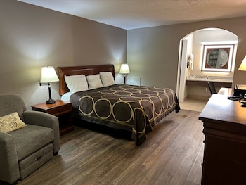 Single Room, Smoking