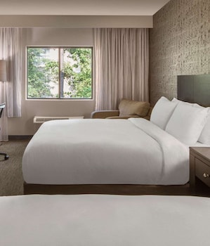 Standard Room, 2 Double Beds
