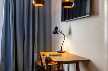 Room (THE ONE)