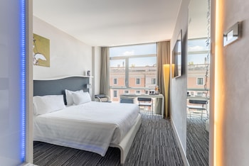 Comfort Room, 1 King Bed (Twin bed on request)