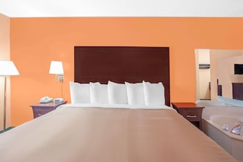 Suite, 1 King Bed, Non Smoking
