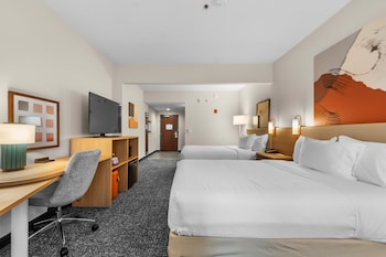 Room, 2 Queen Beds, Accessible, Bathtub (Mobility & Hearing)