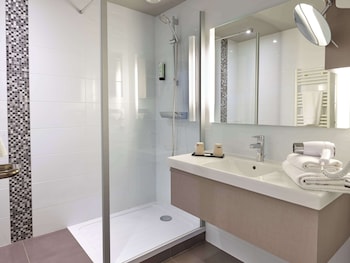 Comfort Room, 2 Twin Beds, Non Smoking (Larger Room)