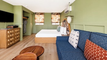 Studio, Multiple Beds (Pool House)