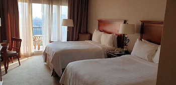 Deluxe Room, 2 Double Beds, Balcony