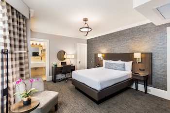 Standard Room, 1 Queen Bed