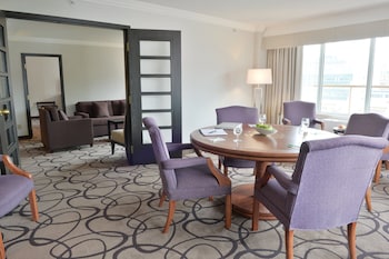 Suite, 1 Bedroom (Top Floor)