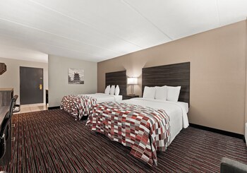 Deluxe Room, 2 Queen Beds, Non Smoking