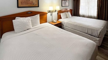 Standard Room, 2 Double Beds, Non Smoking