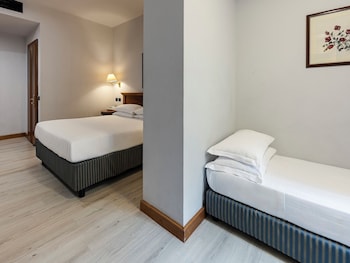 Family Quadruple Room, City View