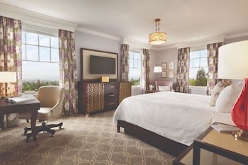 Signature Room, 1 King Bed, Bay View
