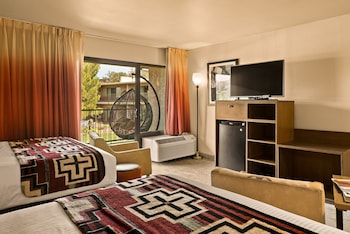 Premium Room, 2 Queen Beds, Mountain View (Courtyard)