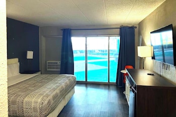 Suite, 1 King Bed, Non Smoking (Jacuzzi Tub)