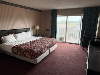 King Bed Budget Non-Smoking