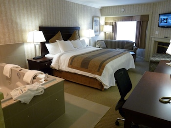 Standard Room, 1 King Bed, Non Smoking, Jetted Tub