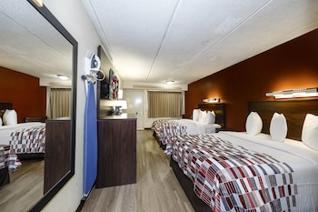 Deluxe Room, 2 Double Beds, Non Smoking, Refrigerator & Microwave