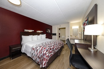 Standard Room, 1 King Bed, Accessible, Non Smoking