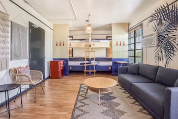 Shared Female Dorm (1 Bed in 8 Bed Room)
