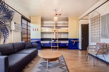 Shared Female Dorm (1 Bed in 8 Bed Room)