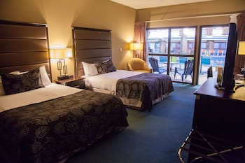 Deluxe Direct Pool Access Room, 2 Queen Beds