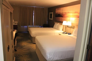 Standard Studio Suite, 2 Queen Beds, Non Smoking