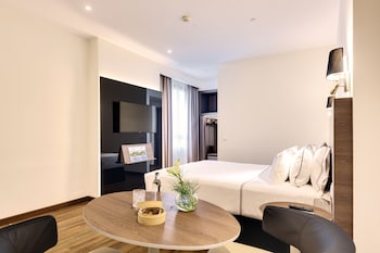 Supreme Room