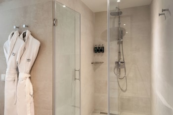 Premium Room, Bathtub (The Level)