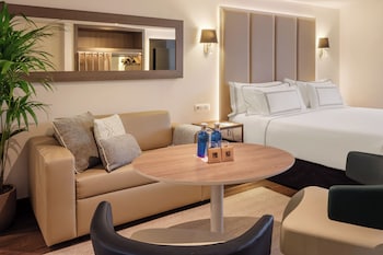 Premium Room, Bathtub (Grand, The Level, (2+2))